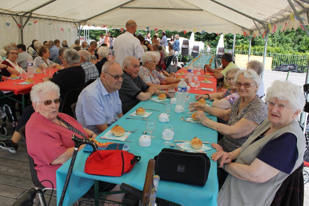 Barbecue Foyer Logement 14 06 2022 30 La Suze Sur Sarthe